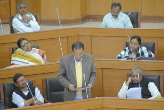 Center’s reduction in expenditure under social sector will impose heavy burden on common people: Finance Minister in Budget speech Center’s reduction in expenditure under social sector will impose heavy burden on common people: Finance Minister in Budget speech